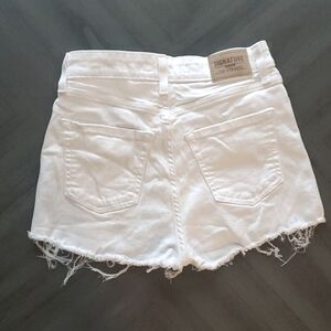 Levi's white Mom shorts